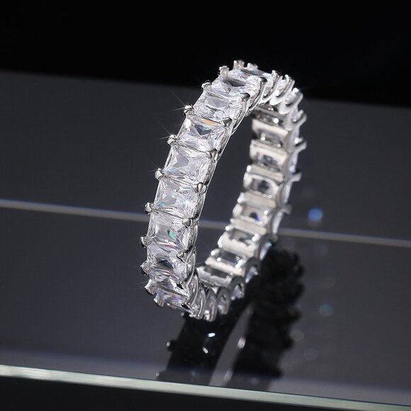 💞925 Sterling Silver Plated Clear CZ Eternity Wedding/Engagement , UNVN12103 - Picture 1 of 2